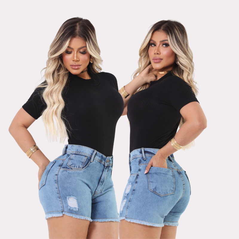 Short Jeans Feminino de Cintura Alta com Barra Desfiada em Tecido Premium