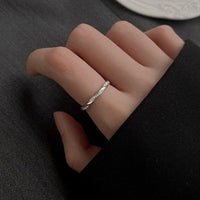 Anel Torcido de Prata 925