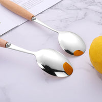 Talheres de Aço Inoxidável Com Cabo de Madeira