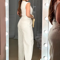 Macacão Elegante Sem Mangas com Decote em V