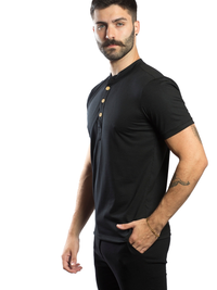 Camisa Henley Gola Padre com 3 Botões Amadeirados