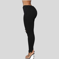 Calça Jeans Skinny Com Rasgos