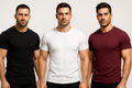 gere 3 homens musculosos usando camisetas caneladas de manga curta nas cores: preto, branco e bordô