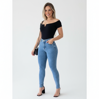 Calças Jeans Slim de Cintura Alta Marmorizada e Lisa
