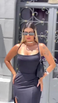 Vestido Longo Fendas Trançadas Elegante